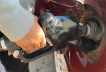 Gas prices in the United States are falling as oil prices fall below $100 per barrel Gas prices hit records