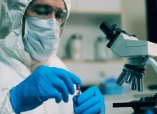 According to the CDC, the Omicron BA.2 sub-variant currently accounts for approximately a quarter of new COVID cases in the United States cbsn-fusion-infectious-disease-s